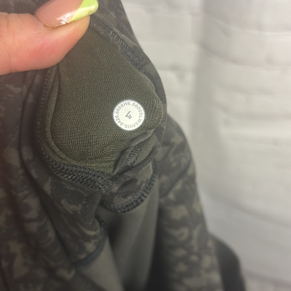 Lululemon leggings - Picture 5 of 5